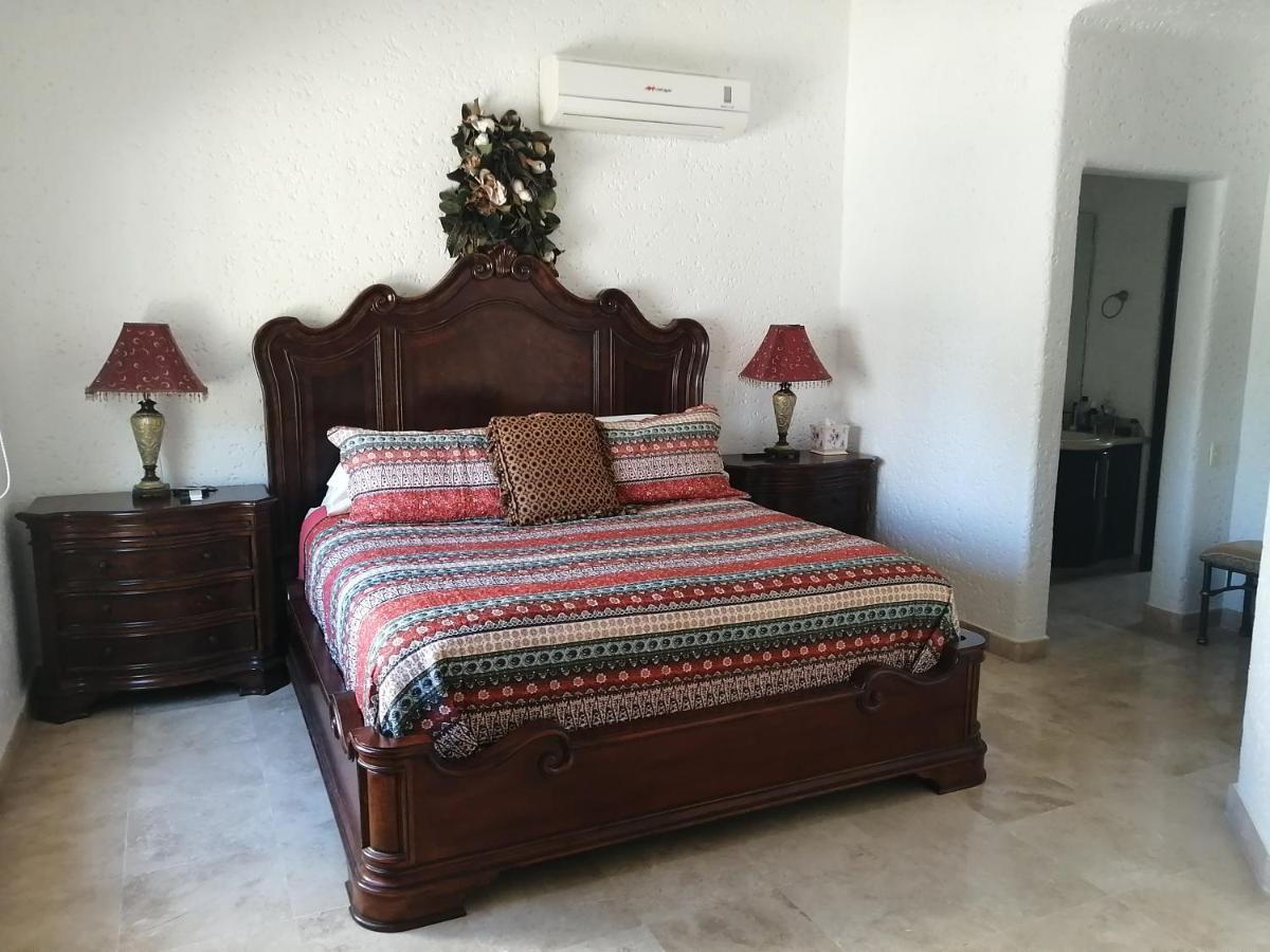 マサトラン Casa Dahlia 2 Bed & Breakfast エクステリア 写真