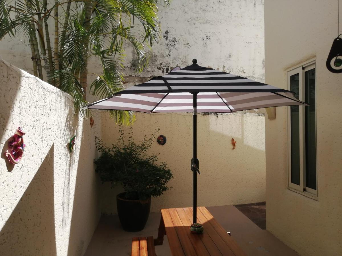 マサトラン Casa Dahlia 2 Bed & Breakfast エクステリア 写真